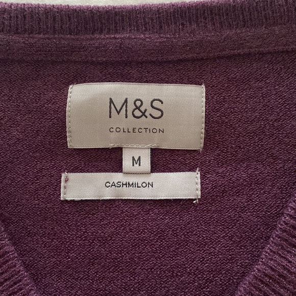 Mens M NWOT cashmere-feel plum V-neck sweater - Picture 2 of 7